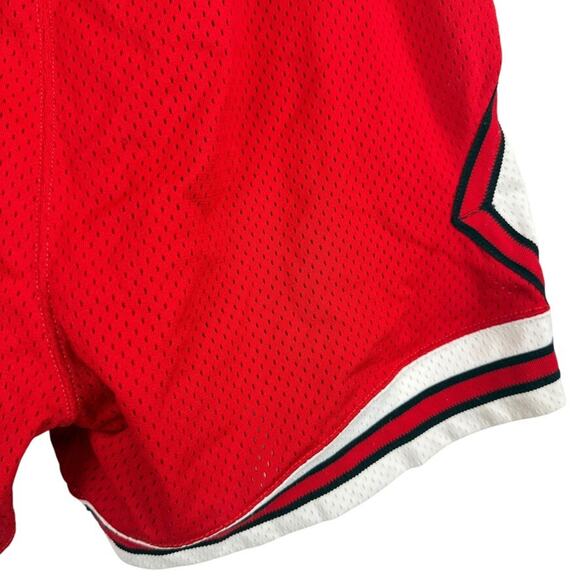 Vintage 90s NBA Chicago Bulls Champion Pro Cut Game Shorts sz 38 Red USA Made - Picture 11 of 16
